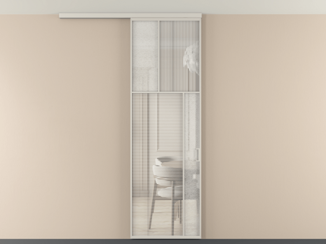 Перегородка Мозаик вдоль стены на потолок 1 створка АЛПР 041.23 Алюминий облачно-серый Рифлёное стекло "Дюна", триплекс, 6 мм + Фактурное стекло "Лёд", триплекс Цена 7650 Br | Volhovec