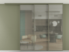 Перегородка Formato вдоль стены на потолок 3 створки с синхронным механизмом