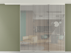 Перегородка Формато вдоль стены на потолок 3 створки с синхронным механизмом